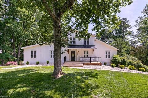 7024 Bridgewood Rd, Clemmons, NC 27012