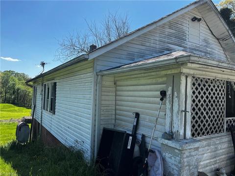 1545 Boone Trl, North Wilkesboro, NC 28659