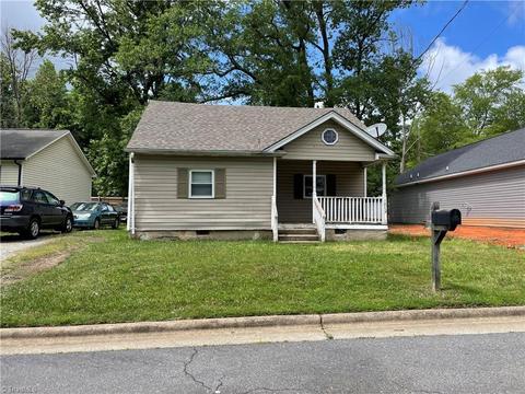 1819 Cody Ave, Greensboro, NC 27405 | 29 Photos | MLS #1107349 - Movoto