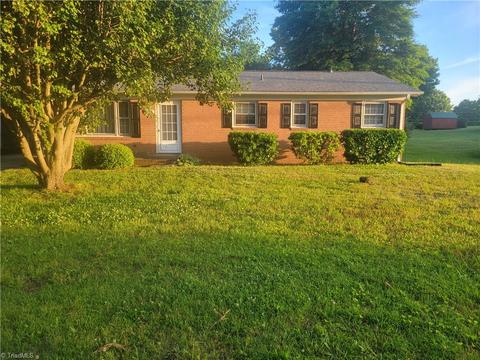 150 Jefferson Church Rd, King, NC 27021
