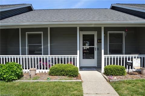 3116 Windchase Ct, High Point, NC 27265