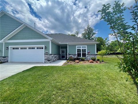 207 Mountain Maple Dr, King, NC 27021