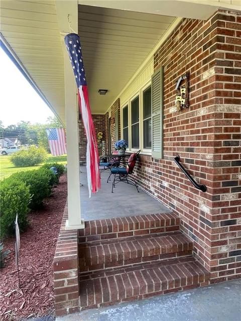 215 Freeman St, Dobson, NC 27017 photo 19