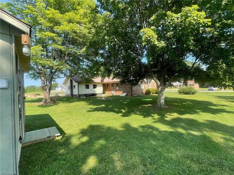 215 Freeman St, Dobson, NC 27017 photo 21