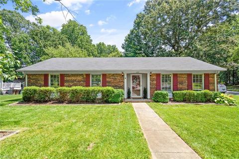 1207 Granada Ln, Greensboro, NC 27407