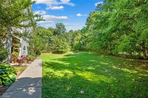 113 Rivertree Ln, Winston Salem, NC 27103