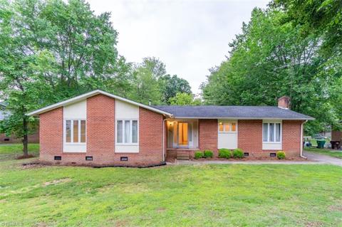 802 Edinburgh Dr, Jamestown, NC 27282