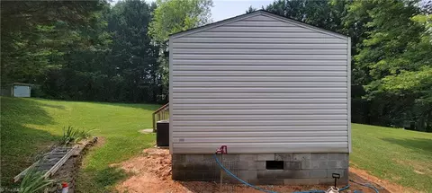 4995 Haystack Rd, Dobson, NC 27017 photo 6