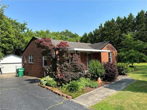 116 Jacklyn Ct, High Point, NC 27265 photo 2
