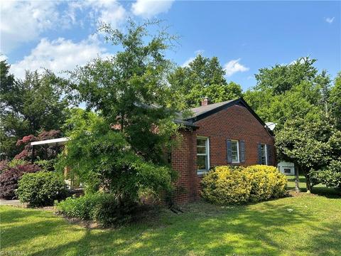 116 Jacklyn Ct, High Point, NC 27265 photo 3