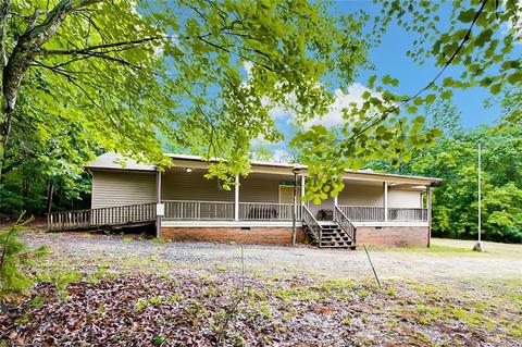 892 Woodman Camp Trl, Randleman, NC 27317