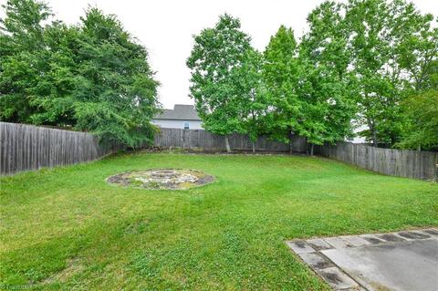 4624 Meadowside Ter, High Point, NC 27265 photo 43