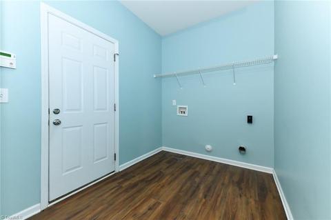 4624 Meadowside Ter, High Point, NC 27265 photo 17