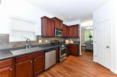 4624 Meadowside Ter, High Point, NC 27265 photo 12