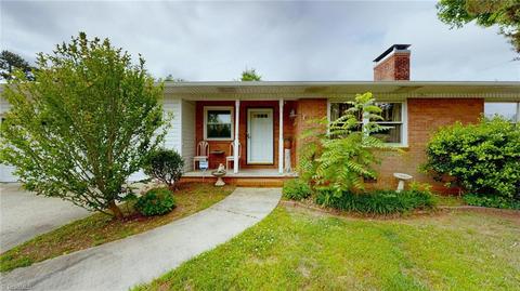 801 Liberty Dr, Thomasville, NC 27360
