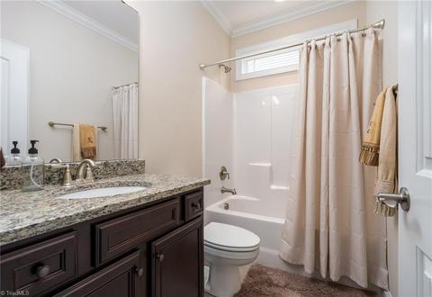 3404 Amber Meadows Rd, High Point, NC 27265 photo 12