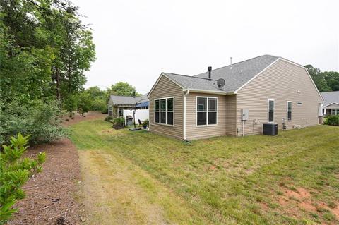 3404 Amber Meadows Rd, High Point, NC 27265 photo 38