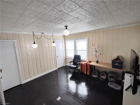 2004 Guyer St, High Point, NC 27265 photo 17