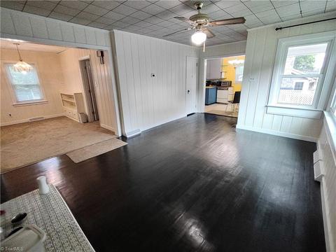 2004 Guyer St, High Point, NC 27265 photo 12
