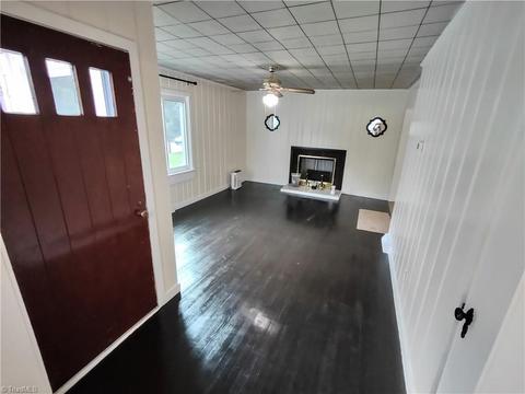 2004 Guyer St, High Point, NC 27265 photo 10