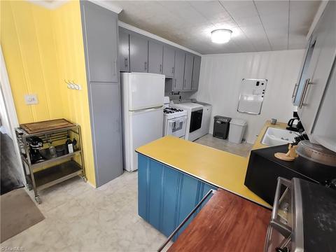 2004 Guyer St, High Point, NC 27265 photo 8