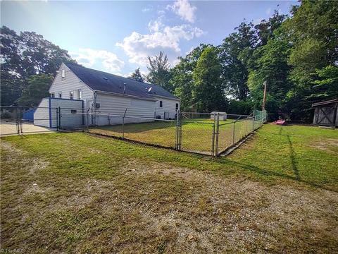 2004 Guyer St, High Point, NC 27265 photo 32