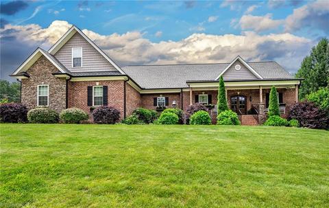 854 Southwood Dr, Colfax, NC 27235