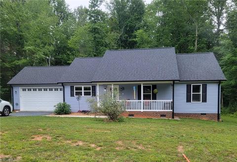 267 Meadow Rd, Asheboro, NC 27205