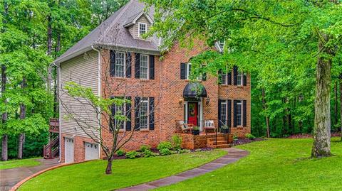 569 Doe Run Dr, Kernersville, NC 27284