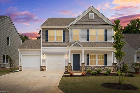 115 Centerpiece Dr #157, High Point, NC 27265