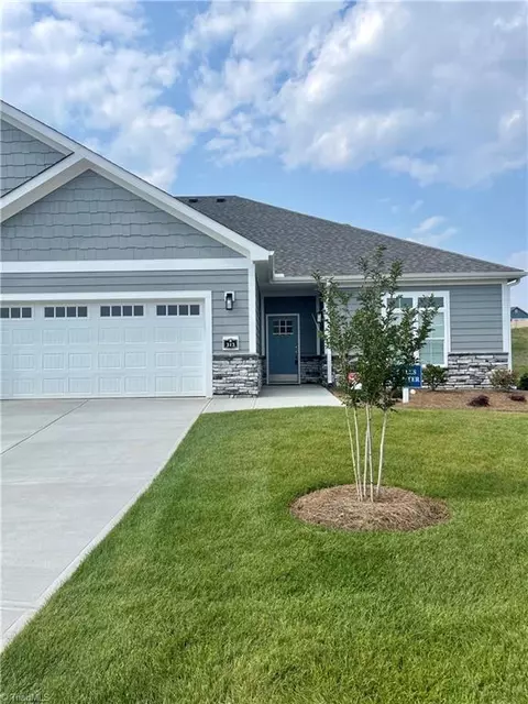 313 Mountain Maple Dr, King, NC 27021 photo 3