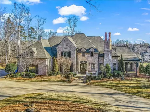 3751 Coral Garden Ln, Winston Salem, NC 27106