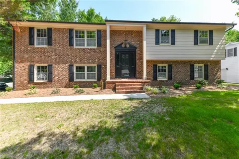 201 Royal Rd, Jamestown, NC 27282