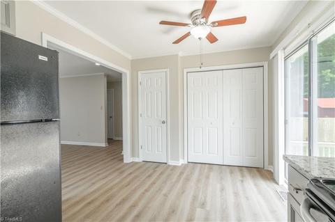 635 Paramount St, High Point, NC 27260 photo 7