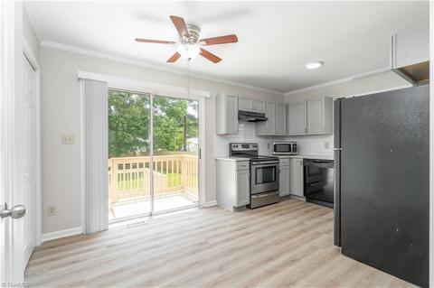 635 Paramount St, High Point, NC 27260 photo 4