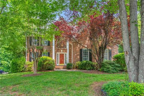 3808 Friendly Acres Dr, Greensboro, NC 27410