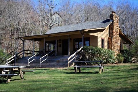 60 Jonathan Drive, Lowgap, NC 27024 photo 4