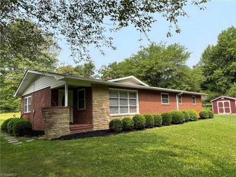 1657 Austin Traphill Rd, Elkin, NC 28621