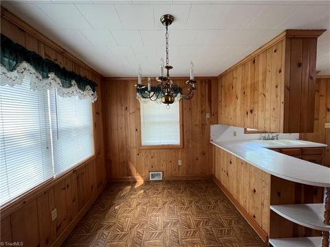 1657 Austin Traphill Rd, Elkin, NC 28621 photo 11