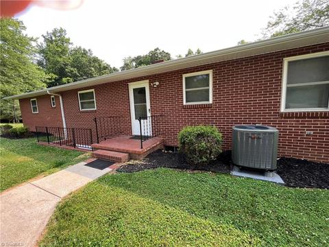 1657 Austin Traphill Rd, Elkin, NC 28621 photo 10