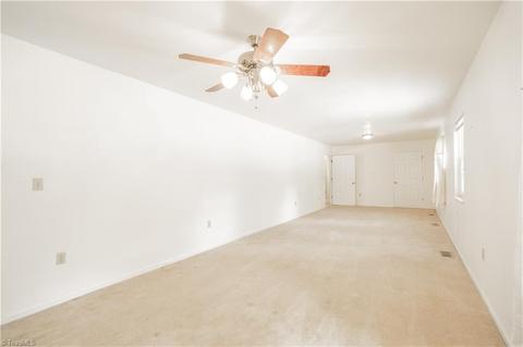 1130 Hawk Ridge Rd, King, NC 27021 photo 22