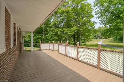 1130 Hawk Ridge Rd, King, NC 27021 photo 12