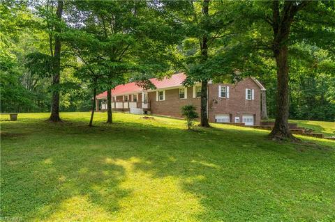 1130 Hawk Ridge Rd, King, NC 27021 photo 10