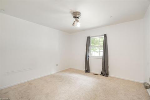 1130 Hawk Ridge Rd, King, NC 27021 photo 23