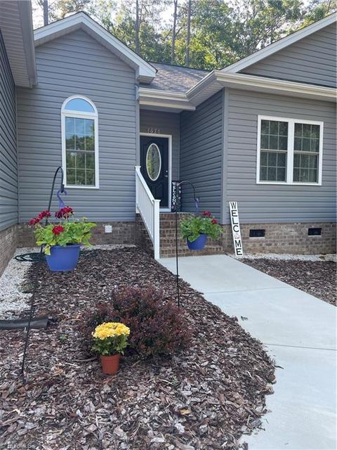 896 Sorrel Ln, Oakboro, NC 28129