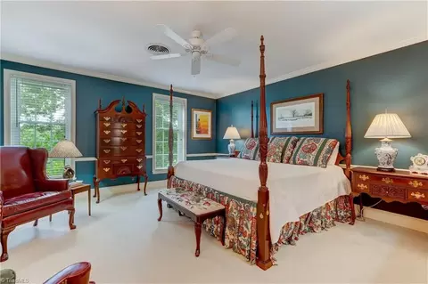 301 Cascade Dr #B2, High Point, NC 27265 photo 15