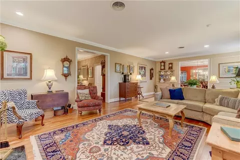 301 Cascade Dr #B2, High Point, NC 27265 photo 7