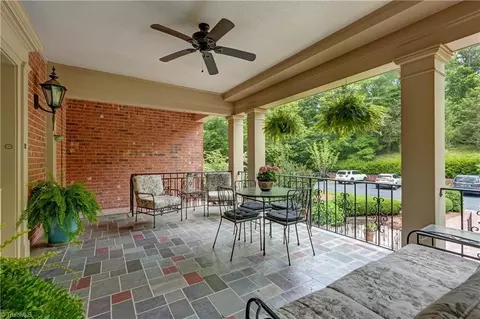301 Cascade Dr #B2, High Point, NC 27265 photo 3