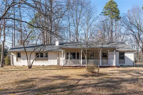 1703 Westridge Rd, Greensboro, NC 27410