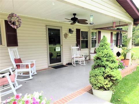 1340 Johnson Rd, King, NC 27021 photo 2